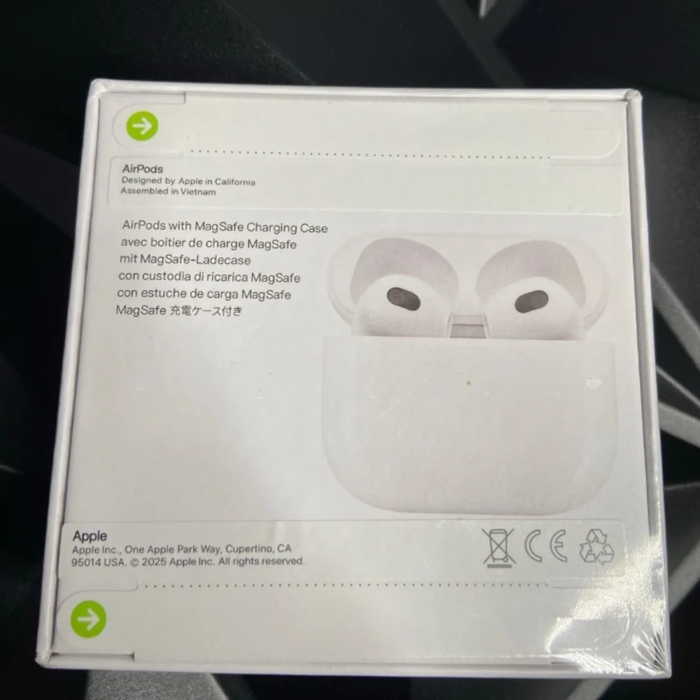 Wireless Earbuds with Charging Case - White